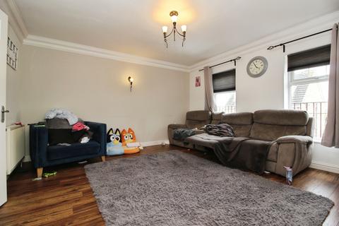 3 bedroom end of terrace house for sale, The Courtyard, Wakefield, WF2