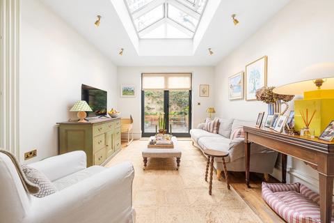 2 bedroom flat for sale, Maplestead Road, SW2