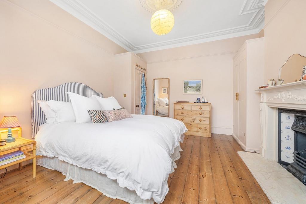 Principal Bedroom (3).JPG