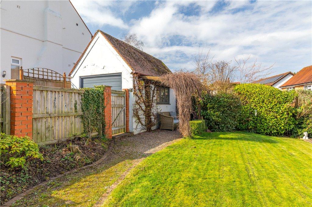 Garden & Garage