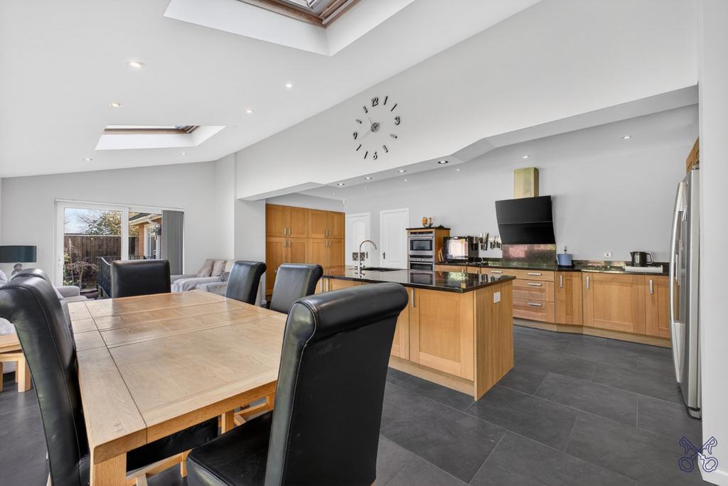 Kitchen / Family