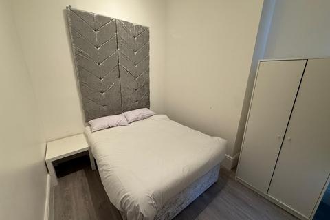 1 bedroom in a house share to rent, Thornton Heath CR7