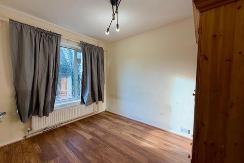 3 bedroom terraced house to rent, Hooley, Coulsdon CR5