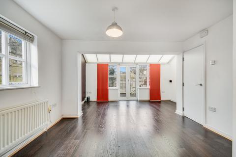 3 bedroom end of terrace house for sale, The Meades, Chelmsford