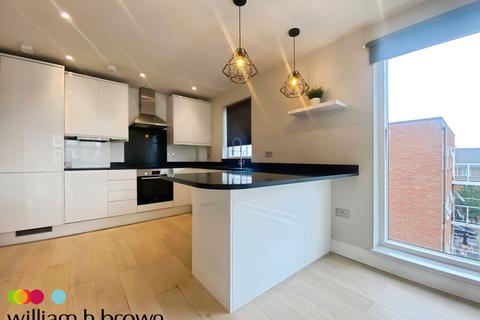 2 bedroom apartment to rent, 17 Ongar Road, Brentwood