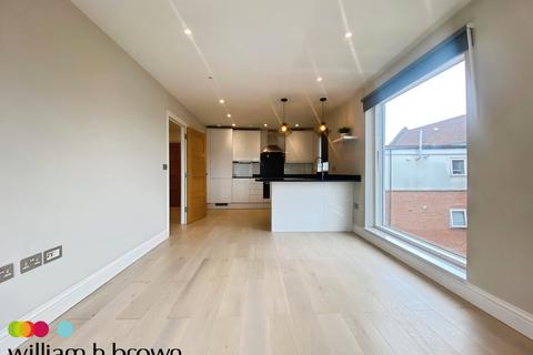 2 bedroom apartment to rent, 17 Ongar Road, Brentwood