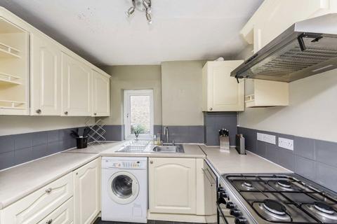2 bedroom flat to rent, Berens Road, London NW10