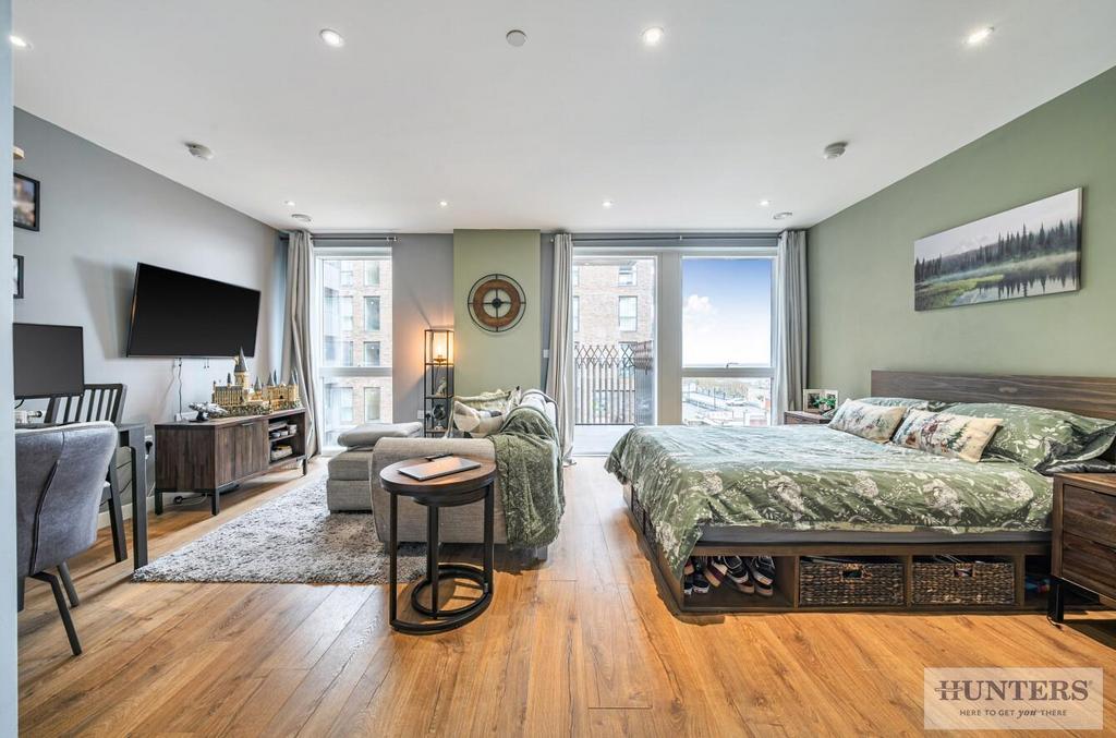 Living/Bedroom