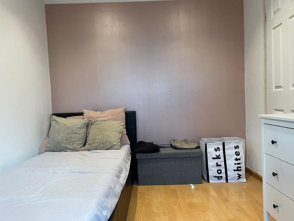 L - Bed 2