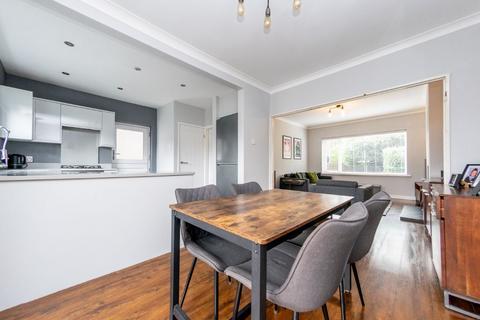 3 bedroom semi-detached house for sale, Harwill Avenue, Morley, Leeds