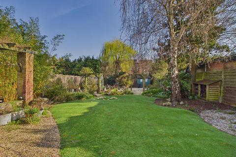 4 bedroom detached bungalow for sale, Frederick Road, Malvern