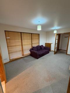 2 bedroom flat to rent, Donaldson Street, Glasgow G66