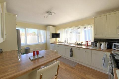 3 bedroom detached bungalow for sale, Poplar Drive, Humberston