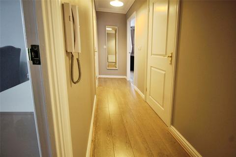 2 bedroom flat to rent, Avocet Walk, Sittingbourne ME9