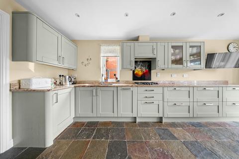 4 bedroom detached house for sale, The Laurels, Milton Green, CH3