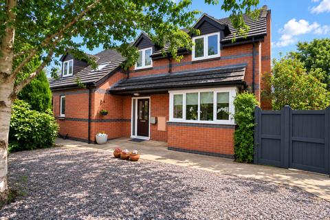 4 bedroom detached house for sale, The Laurels, Milton Green, CH3