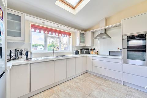 3 bedroom detached house for sale, Nythe Road, Stratton St Margaret, Swindon, SN3