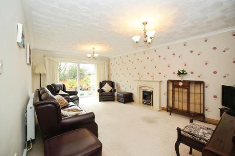 3 bedroom detached bungalow for sale, Clos Morgan Gruffydd, Abertridwr, Caerphilly