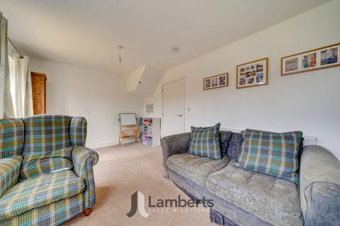 undefined, Royal Oak Drive, Studley, B80