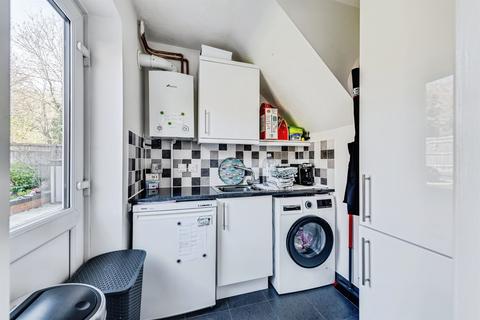 4 bedroom detached house for sale, Capesthorne Drive, Swindon