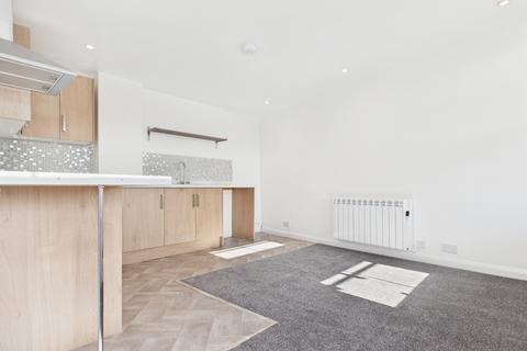 2 bedroom flat to rent, Flat 6, Granary Court, Driffield, YO25 6LW