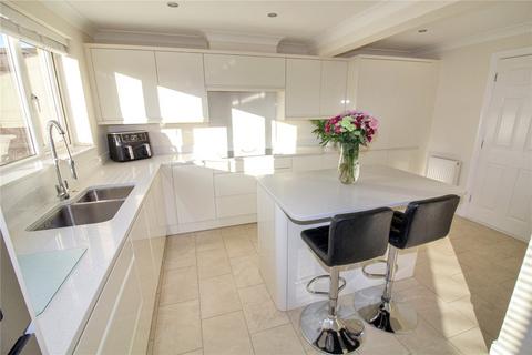 4 bedroom detached house for sale, Wright Close, Swindon SN25