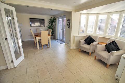 4 bedroom detached house for sale, Wright Close, Swindon SN25