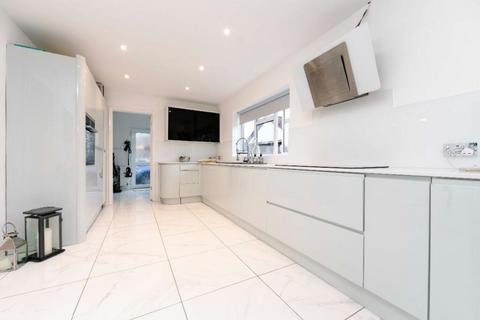 5 bedroom detached house for sale, The Hollies, Quakers Yard, Treharris
