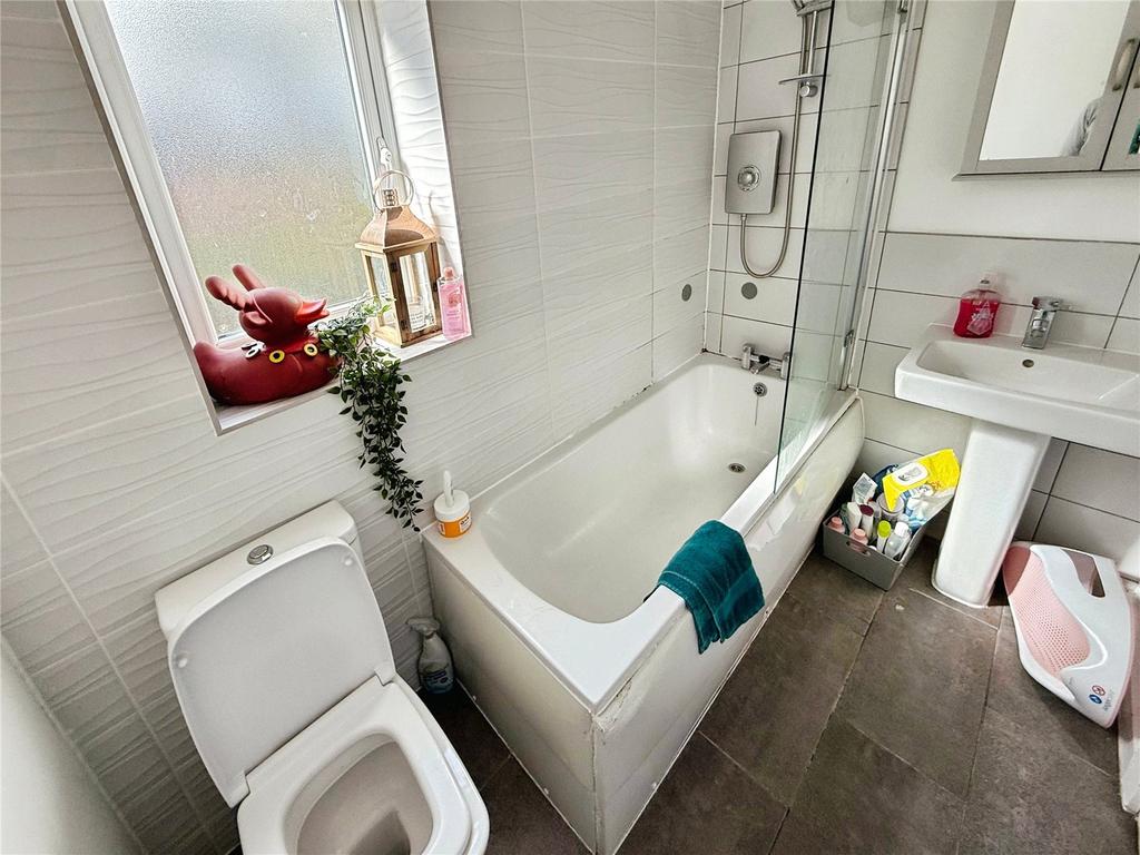 Main Bathroom