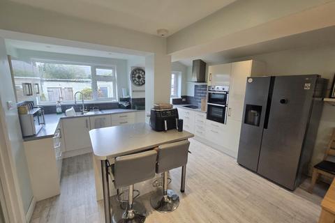 2 bedroom end of terrace house for sale, Sentry Corner, Bideford