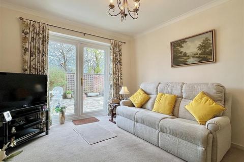 2 bedroom detached bungalow for sale, Galton Close, Birmingham