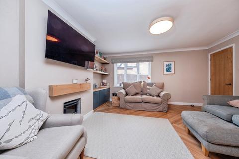 undefined, Deerfield Close, Buckingham, Buckinghamshire, MK18