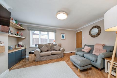 undefined, Deerfield Close, Buckingham, Buckinghamshire, MK18