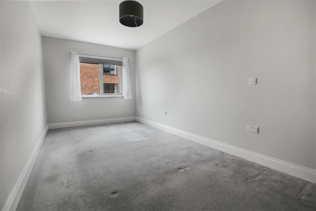 BEDROOM.jpg