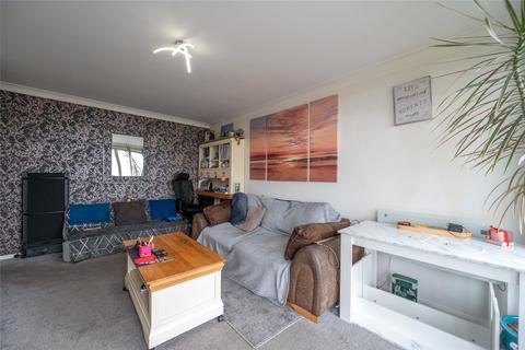 2 bedroom flat for sale, Bembridge House, Bembridge Drive, Hayling Island, Hampshire, PO11