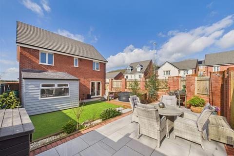 4 bedroom detached house for sale, Maes Y Cwrt, Pembrey, Burry Port