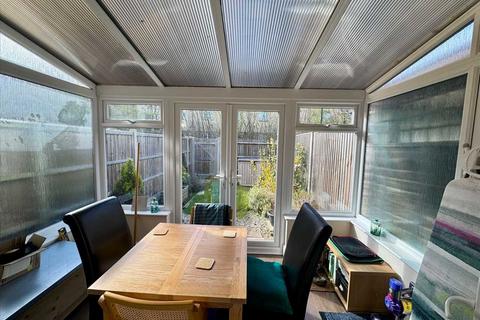 2 bedroom terraced house for sale, Briarwood Close, Feltham