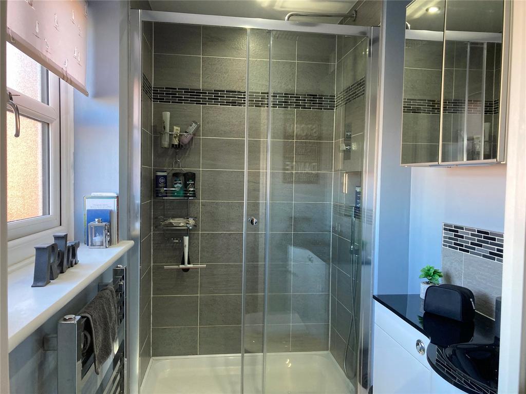 Ensuite