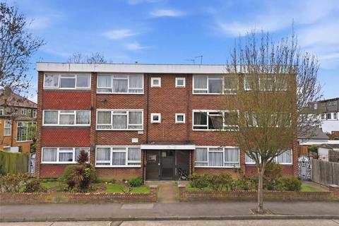2 bedroom apartment to rent, Margaret Way, Redbridge IG4