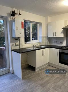 2 bedroom end of terrace house to rent, Poplars Farm Housing Estate, Bradford, BD2