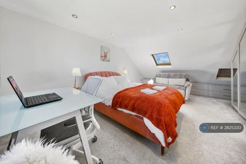 undefined, Overton Road, London, E10
