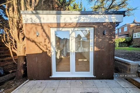 undefined, Cockfosters, Barnet, EN4