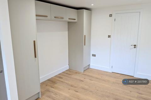 undefined, Cockfosters, Barnet, EN4