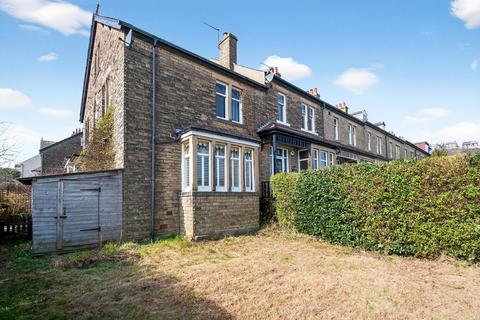 undefined, Sandals Road, Shipley, BD17