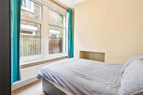undefined, Lynn Road, London SW12