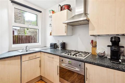 undefined, Lynn Road, London SW12
