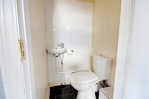 4 bedroom terraced house to rent, Nightingale Road, London, N9