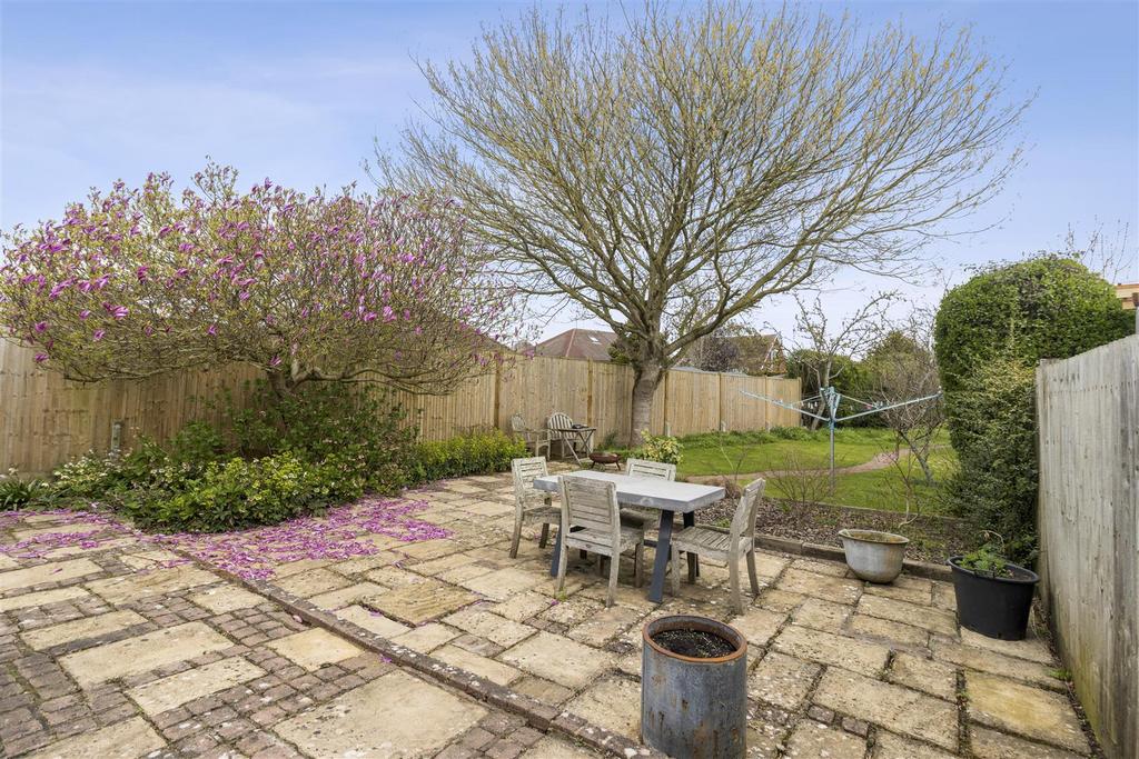 Rear Garden Patio Area
