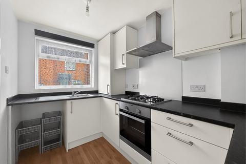 2 bedroom terraced house for sale, Long Meadow Drive, Barnstaple EX32
