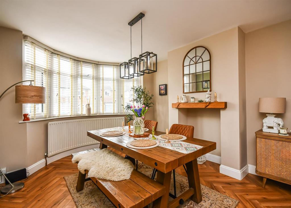 110 Wombourne Park-9.jpg